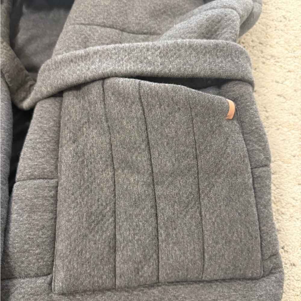 Lunya L-XL NWT (see desc) “Restore” double faces Gray Quilted coat/robe - Picture 5 of 16